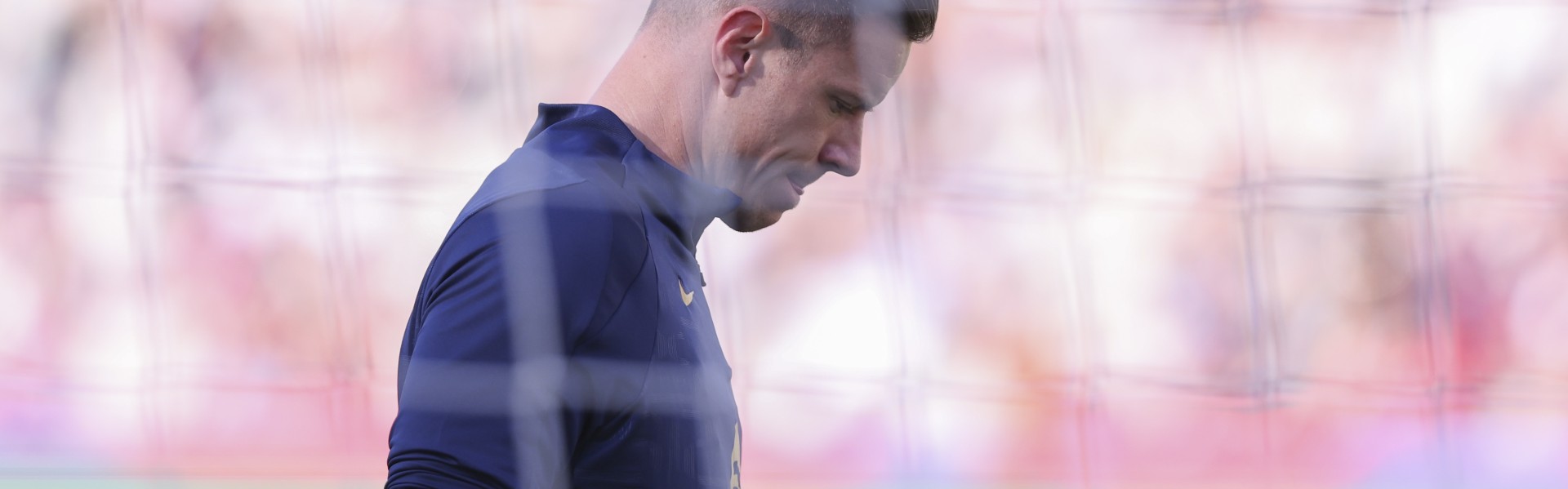 kaiyun-特尔施特根是否加盟？赫罗纳主帅：我无法讨论不在球队内的球员