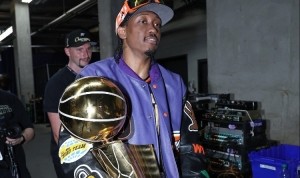 开云官网-杰伦威：我并不完美也不会在乎外界的批评 我有总冠军戒指