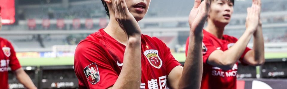 开云官网-杨世元灾难一战！送点后飞铲逃红，媒体人集体开炮：穆帅得不偿失